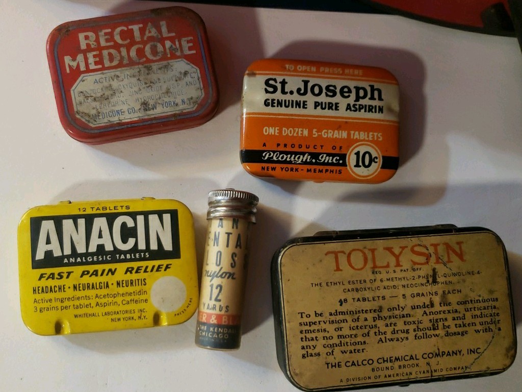 Vintage 1920\'s - 1950\'s Pharmaceutical Tins Lot Of 5