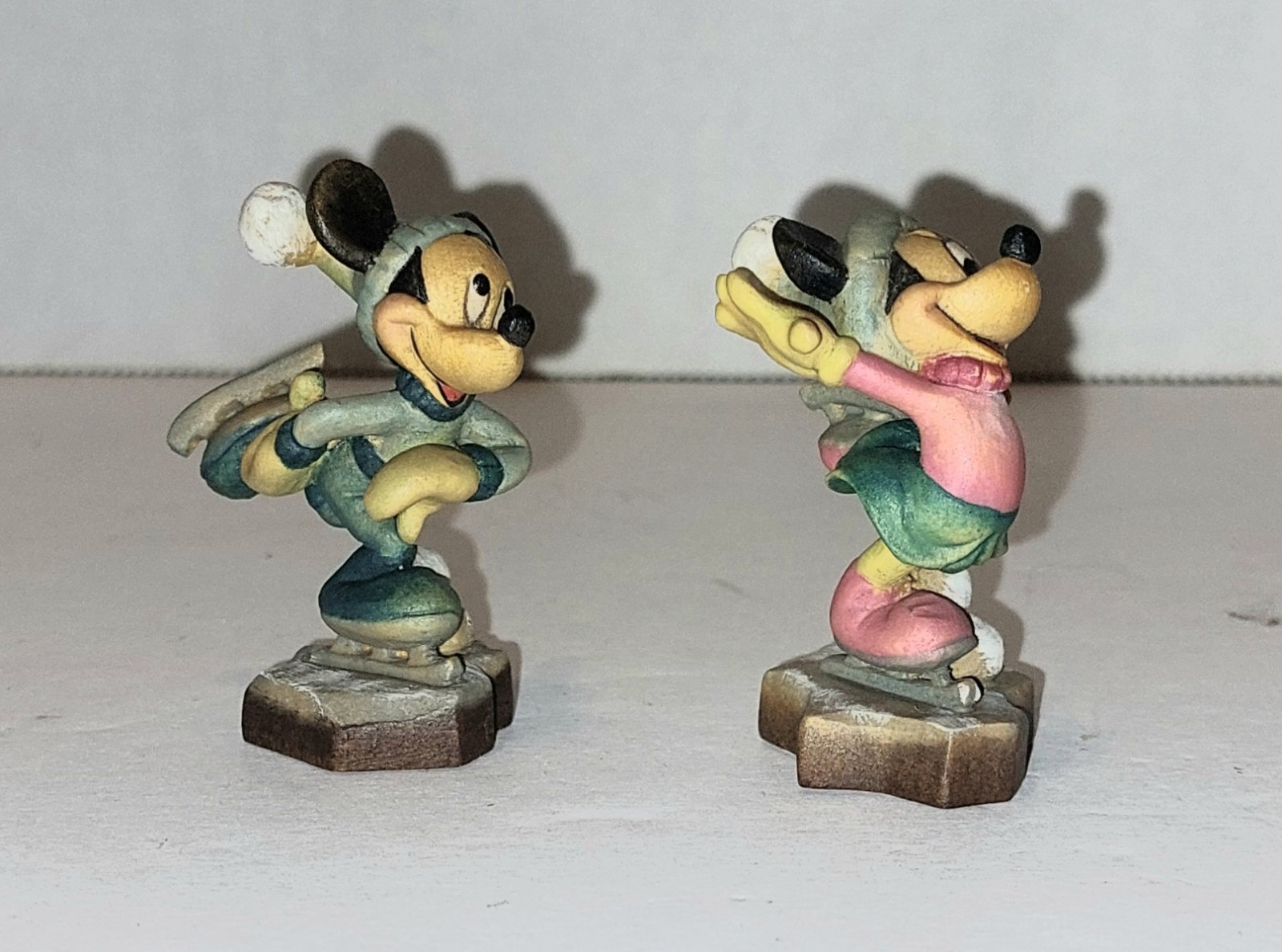 Walt Disney ANRI miniature Mickey and Minnie ice skating wonderful hand carved