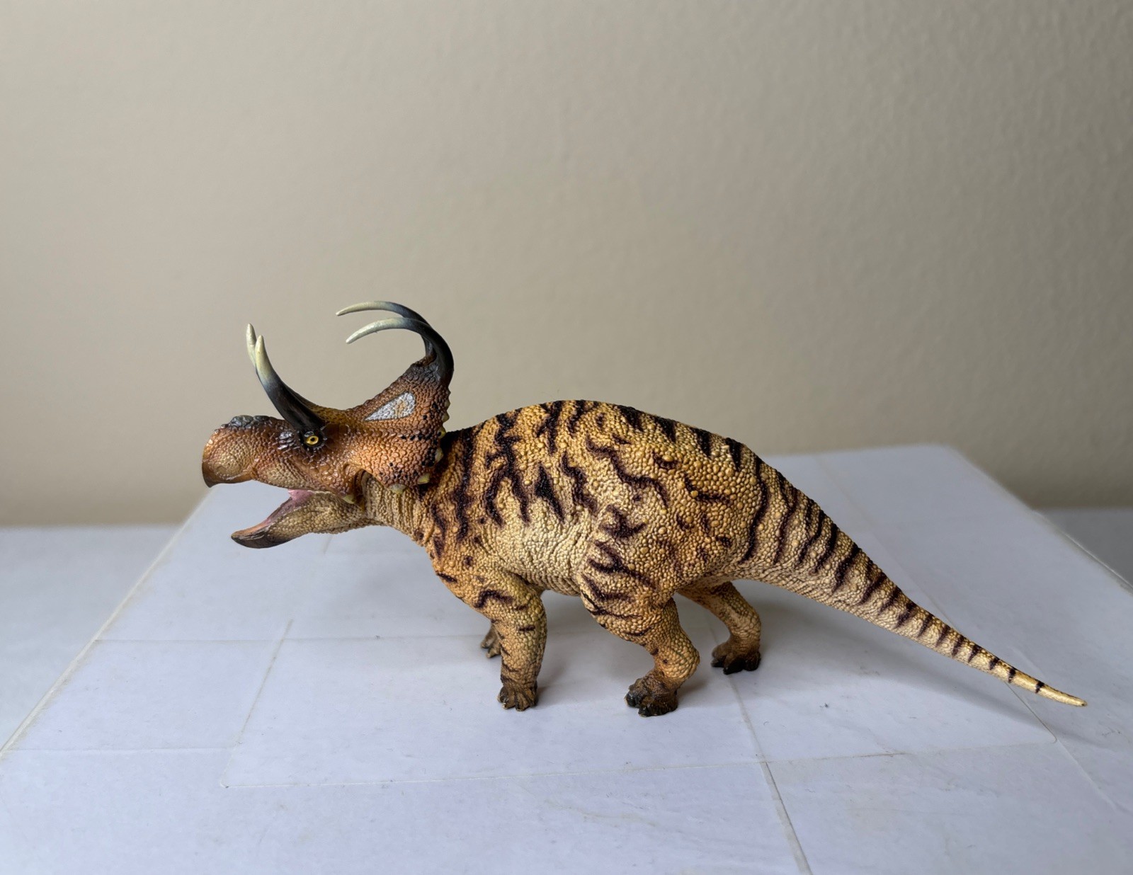 PNSO Machairoceratops Dinosaur Figure Prehistoric Collectible 2020