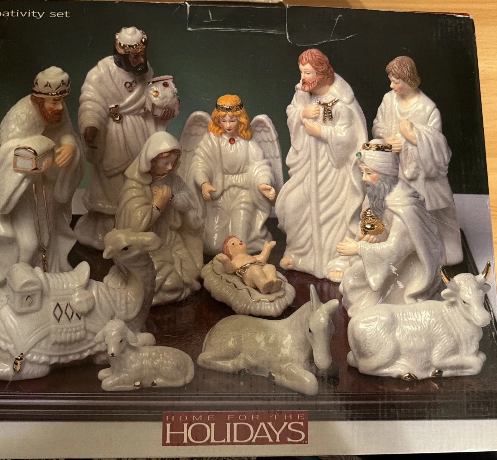 Vintage Home For The Holidays Porcelain Nativity Set  12 pc & Wood Base In Box