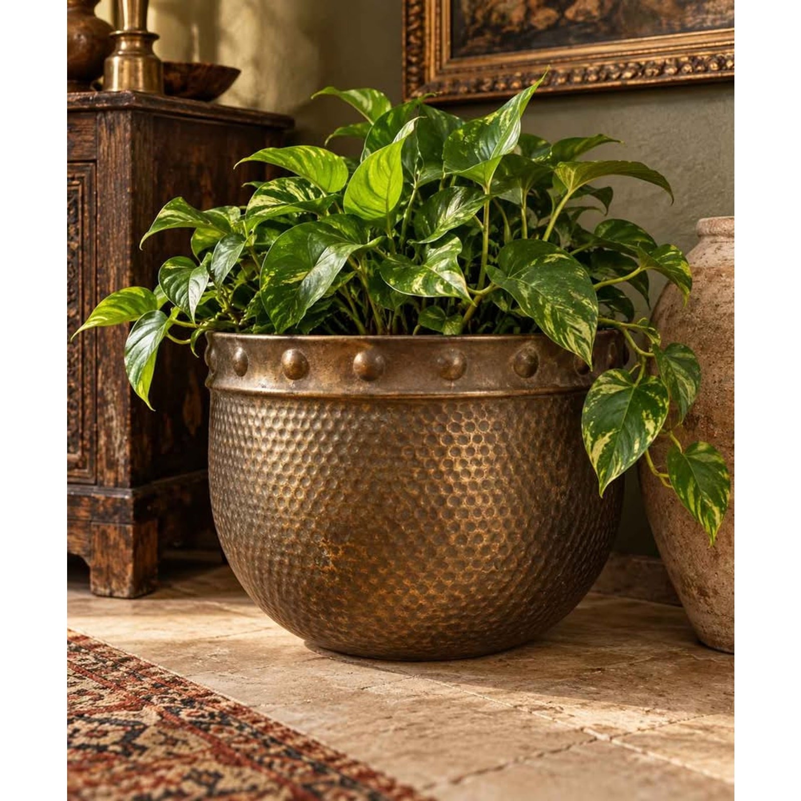 VINTAGE HAMMERED BRASS / BRONZE-TONE PLANTER – LARGE 12\