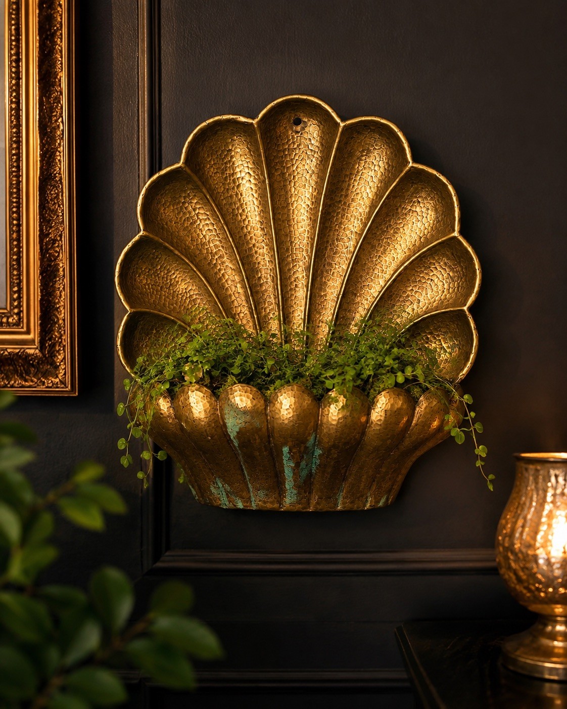 RARE EGIDIO CASAGRANDE ITALIAN MCM HAMMERED BRASS WALL PLANTER #381 — SIGNED