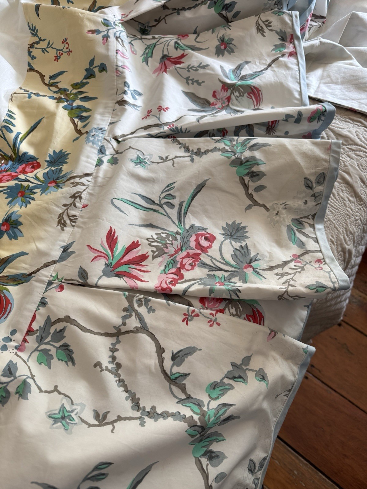 Vintage Brunschweig + Fils Locklin Plantation Chintz Queen Size Bed Skirt