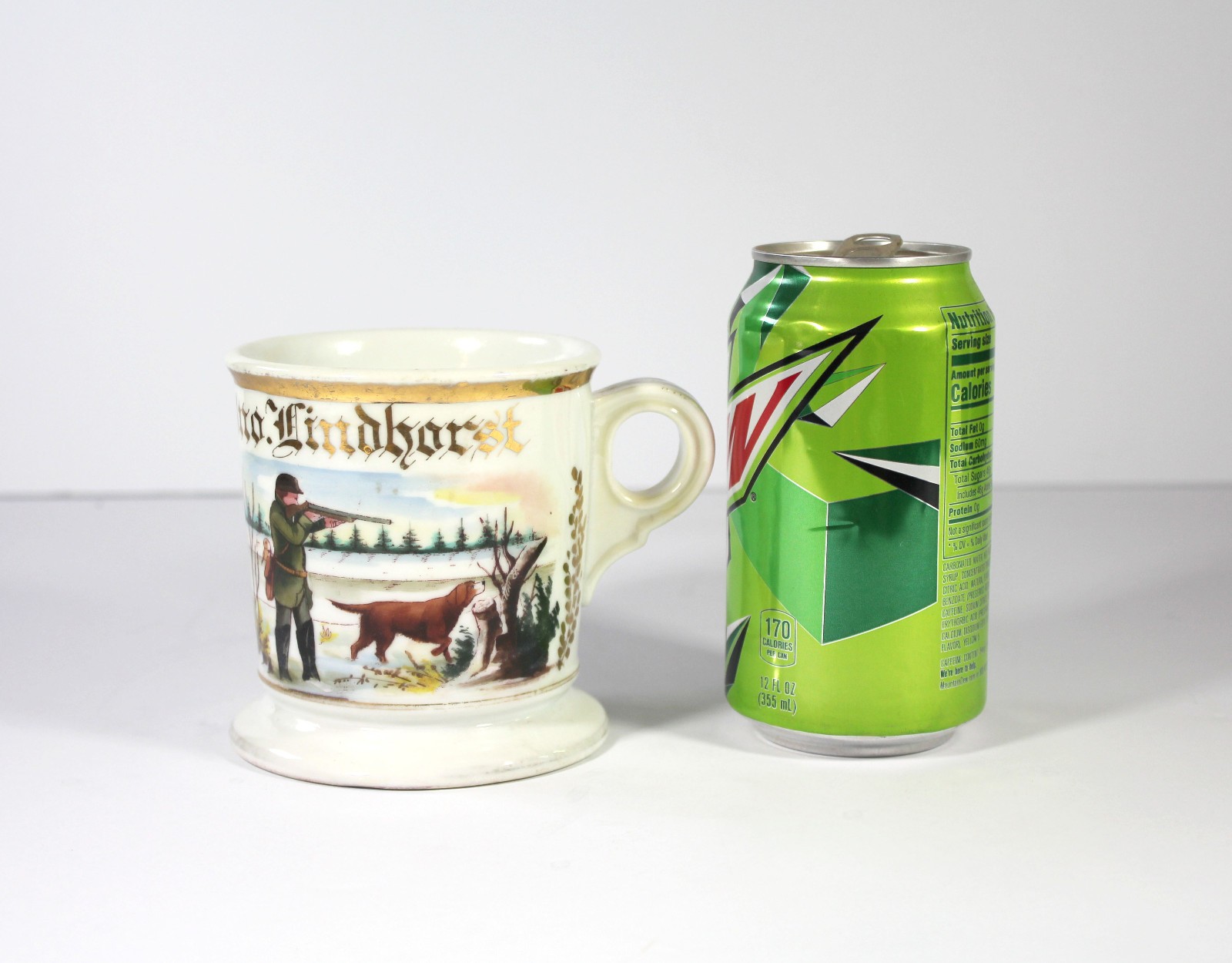 Antique KERN BARBER SUPPLY SHAVING MUG Occupational St. Louis Hunter Hunting Dog