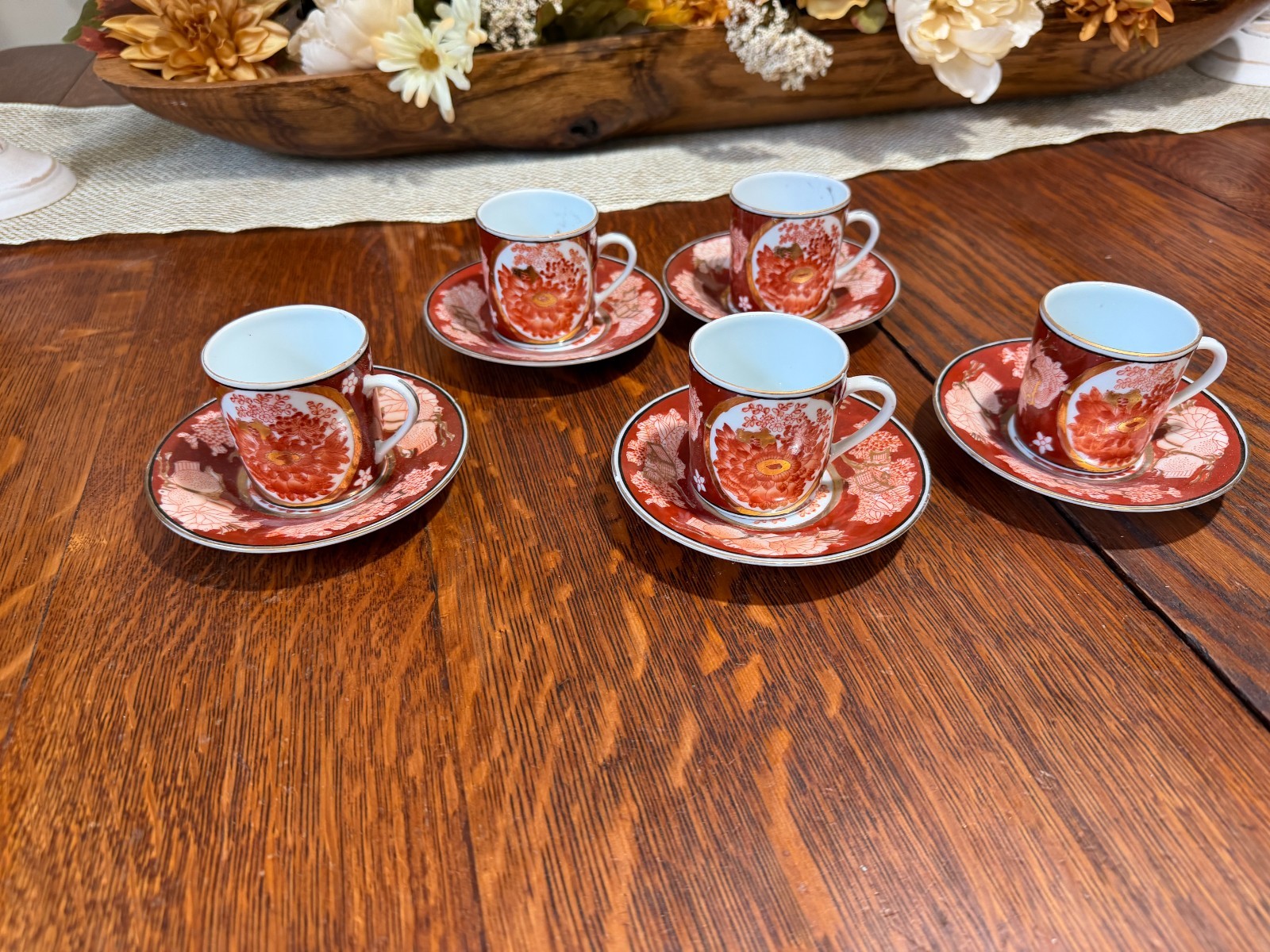 Vintage hand-painted KUTANI SEISEI porcelain teacups and saucers (1950-1970)