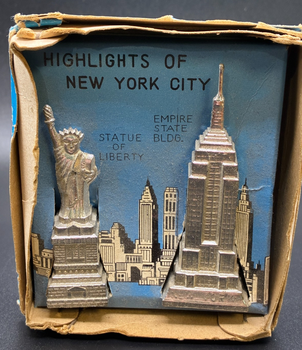 Rare Vtg Highlights of New York City Souvenir Boxed Metal Set Made in Japan 50s