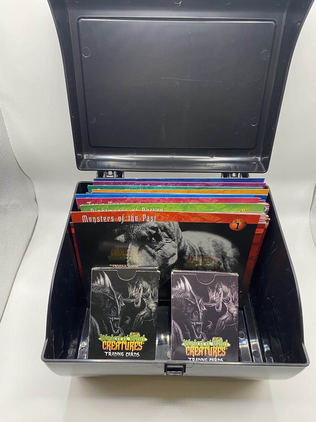 Weird N’ Wild Creatures 140 Vintage Trading Cards & 180 Big Cards w/ Case