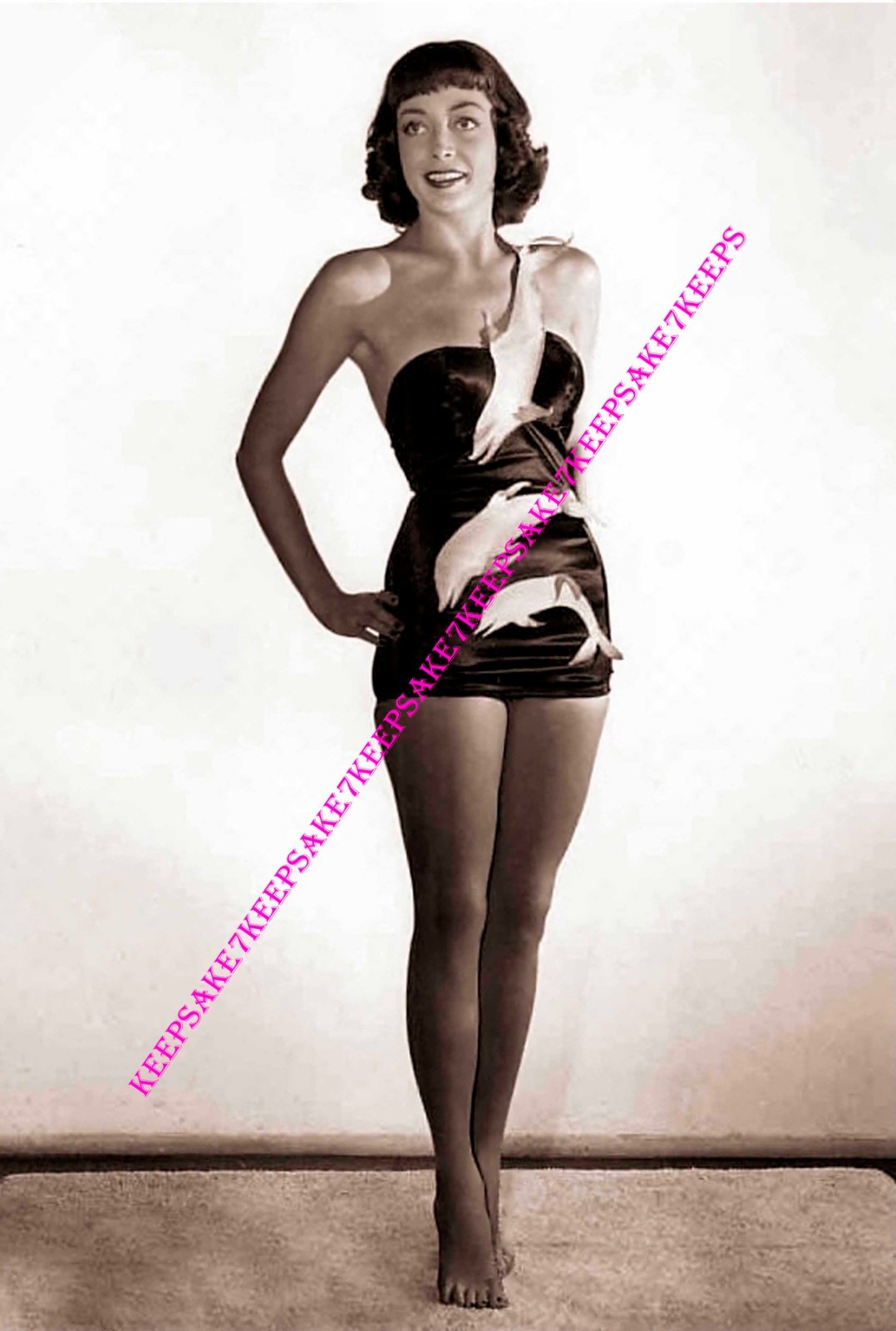 1940s-50s ACTRESS MARIE WINDSOR LEGGY TEENAGER BAREFOOT PHOTO A-MWIN18