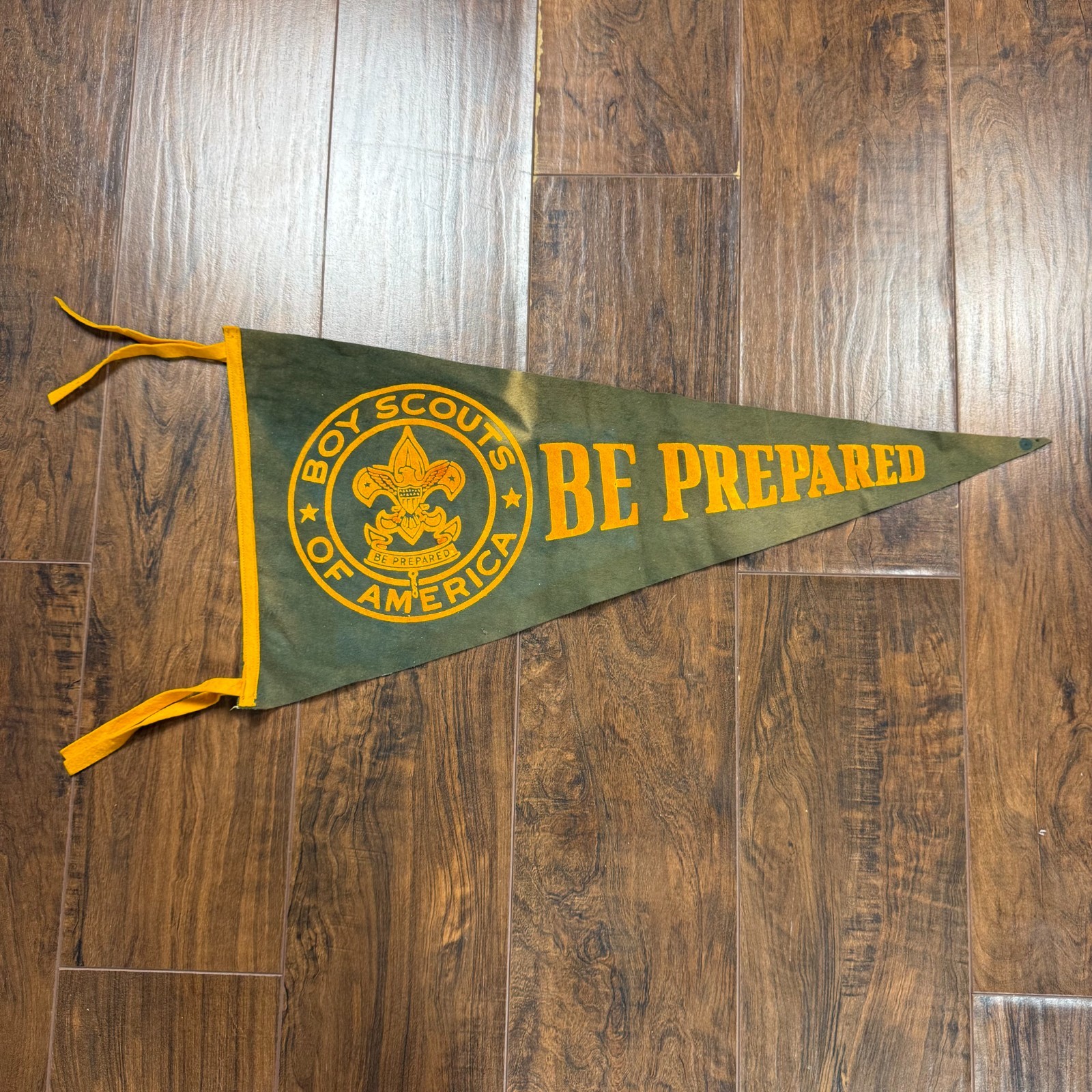 Vintage Boy Scouts of America BSA Be Prepared Felt Pennant Green Yellow Flag