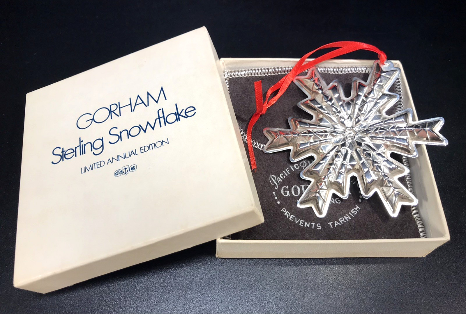 1978 GORHAM STERLING SILVER SNOWFLAKE ORNAMENT 9th EDITION BOX POUCH 22g