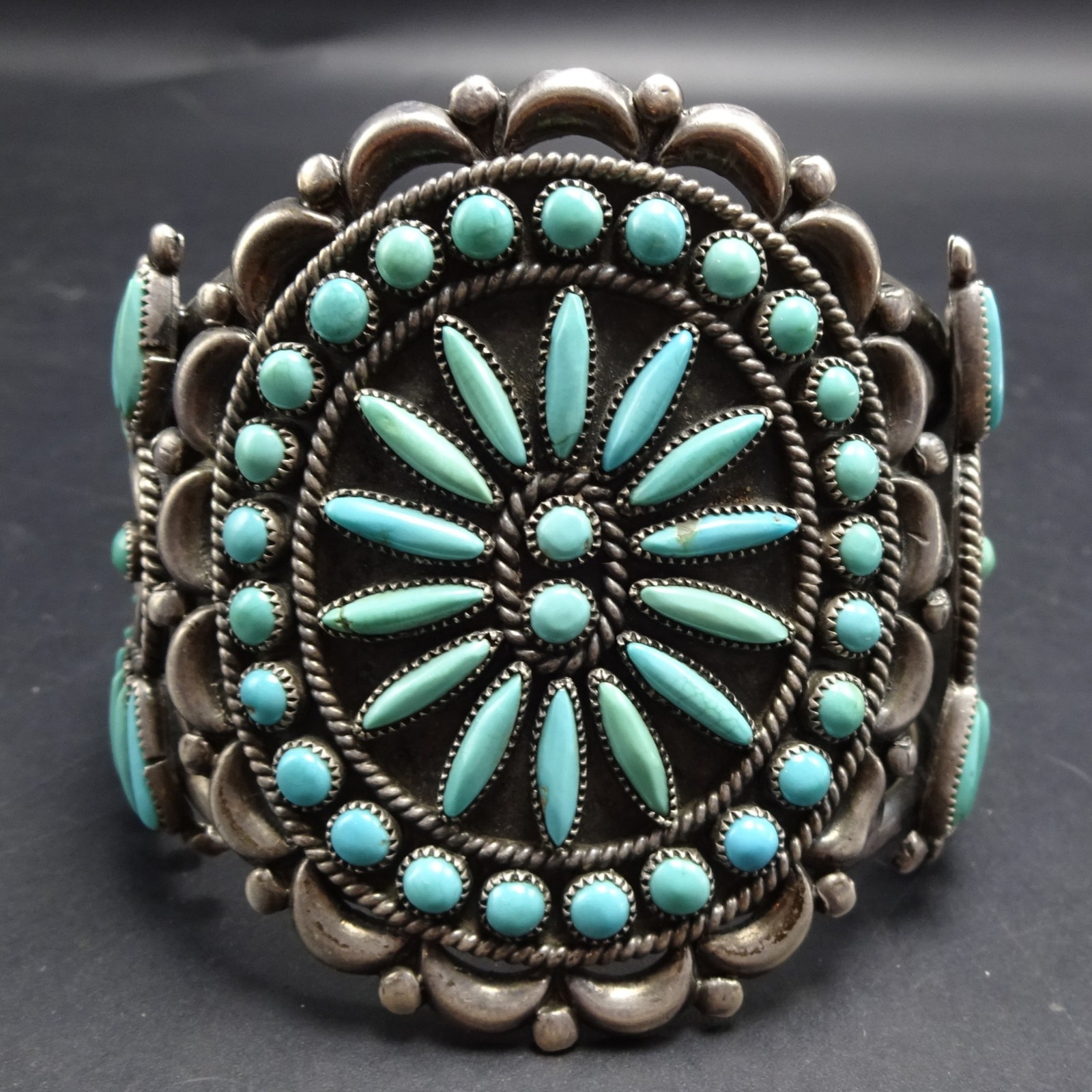 Vintage JOHN HARTMAN Sterling Silver TURQUOISE Needlepoint Cuff BRACELET