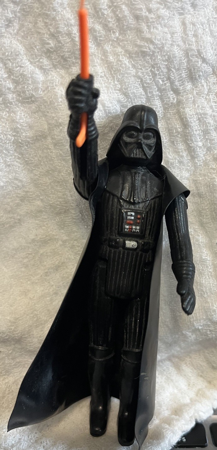 Vintage 1977 Kenner Star Wars Darth Vader Action Figure Orange Lightsaber Cape