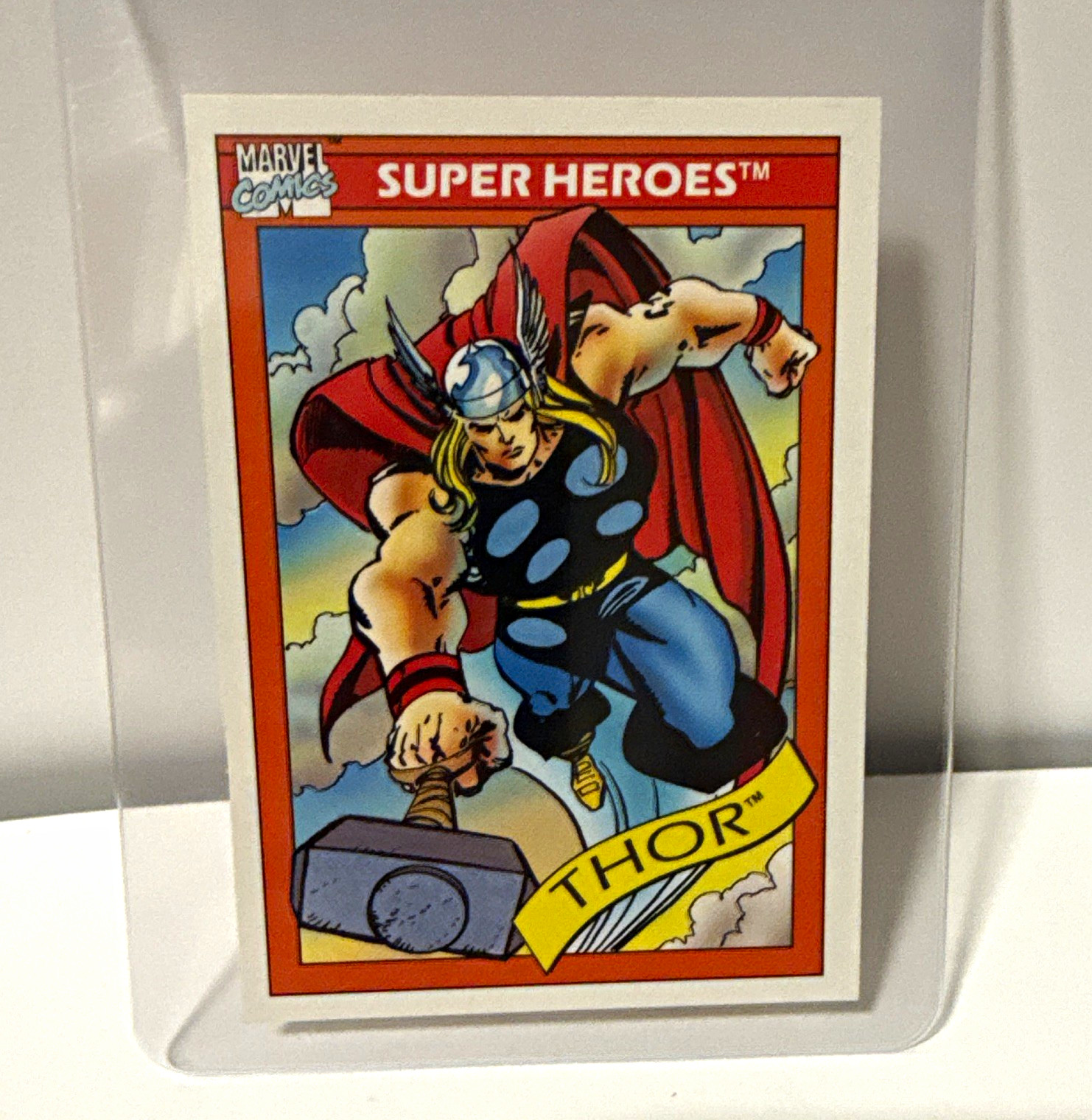 Impel 1990 Marvel Super Heroes Super Heroes Base Set Thor #18 Trading Card
