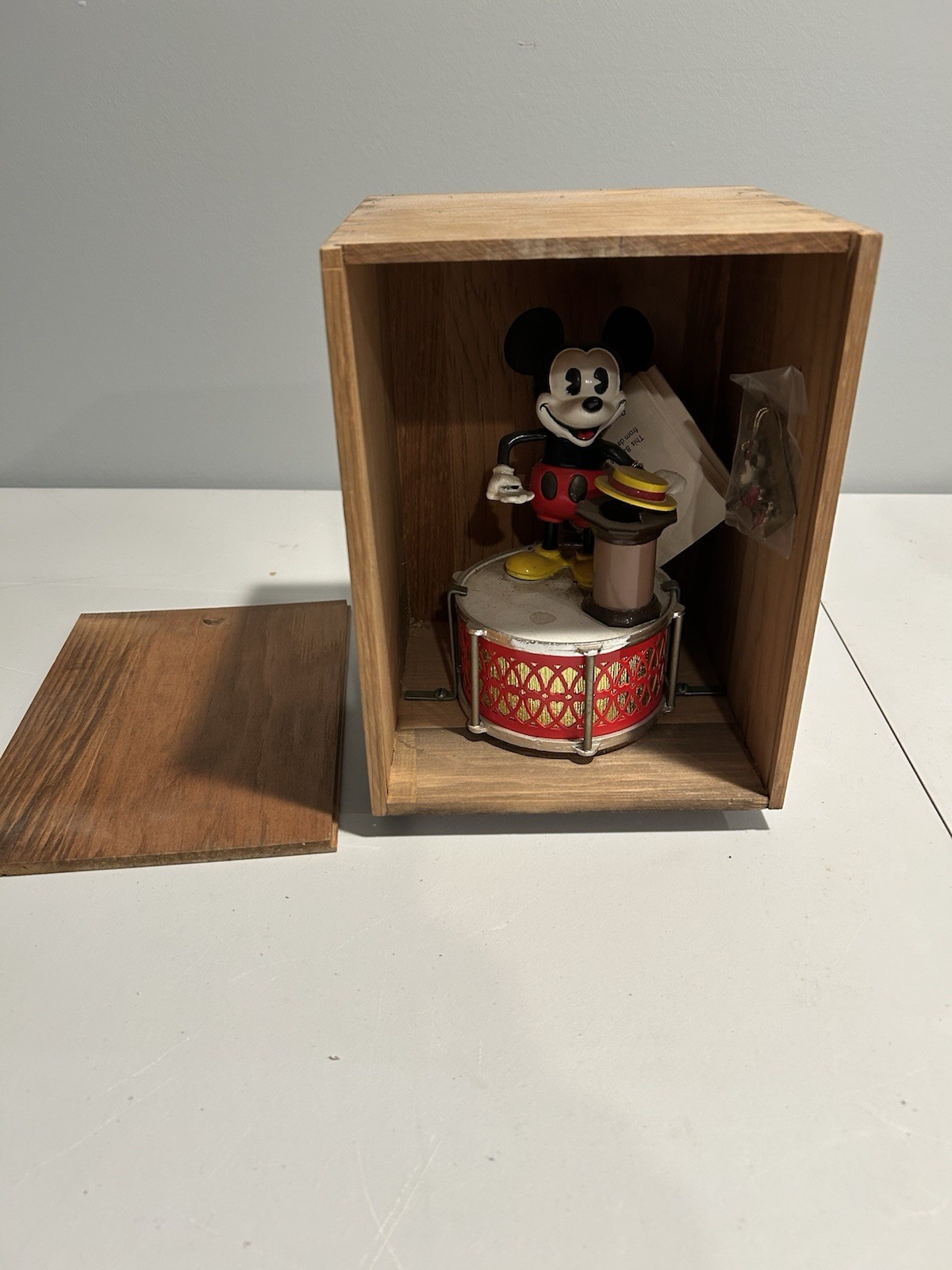 Vintage Disney Mickey Mouse Mechanical Coin Bank Pride Lines Ltd w/ Key & Case