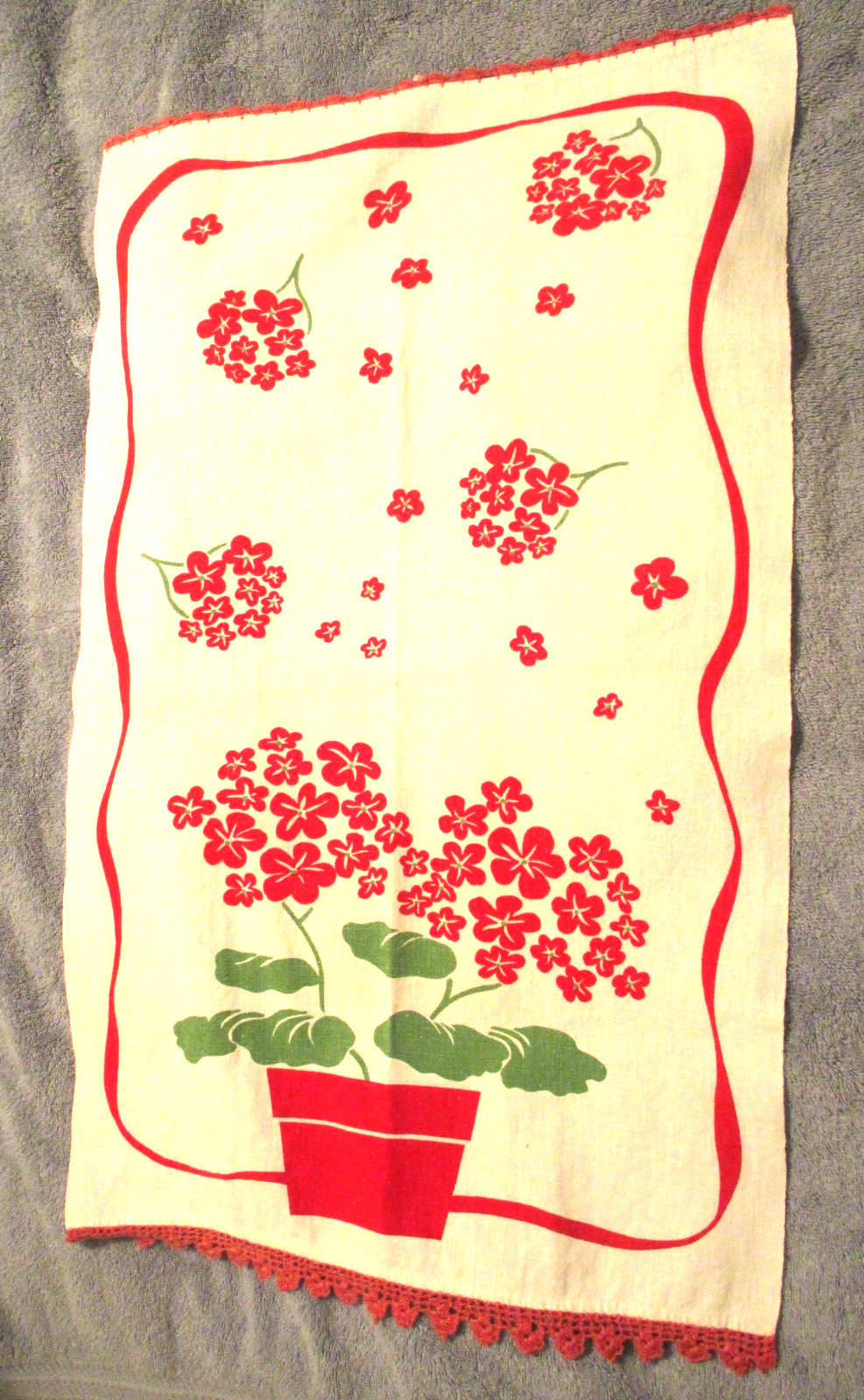Vintage Martex Kitchen Towel - Linen blend - Red Geranium
