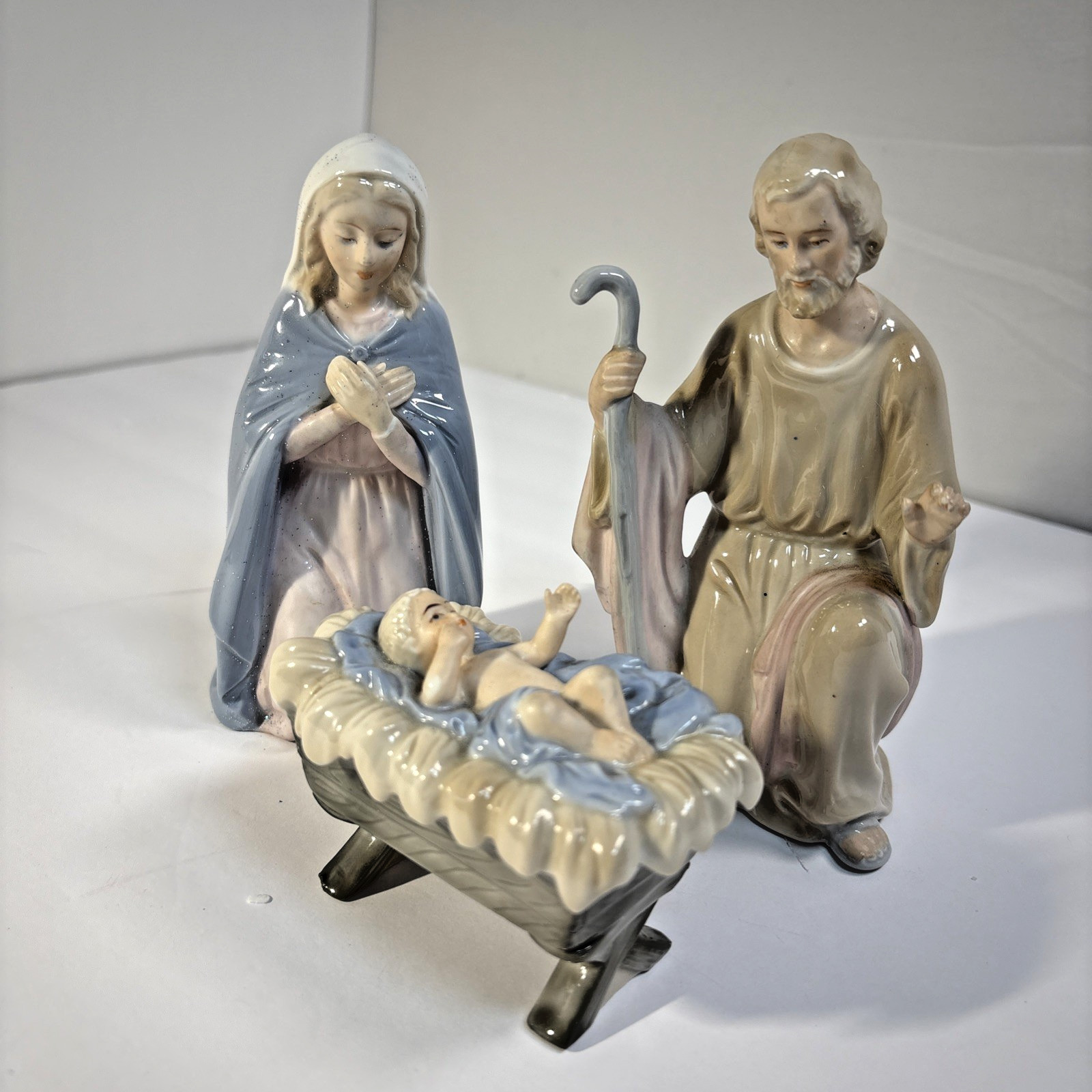 Vintage 1988 Enesco Paul L Connolly Porcelain Nativity Holy Family 3 Pc Korea