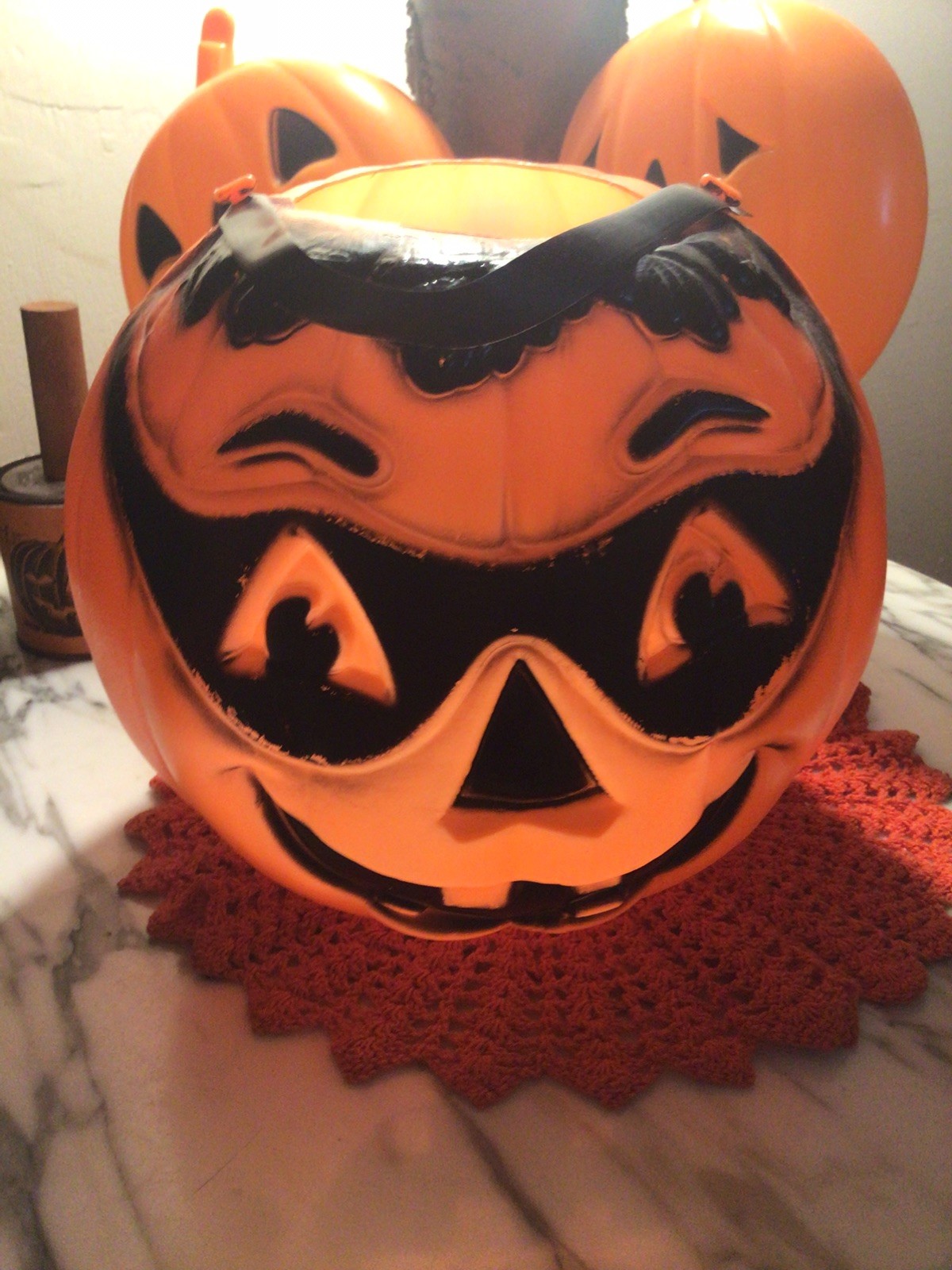 Vintage Halloween Bandit Blowmold trick-O-Treat Blowmold Bucket~ All original