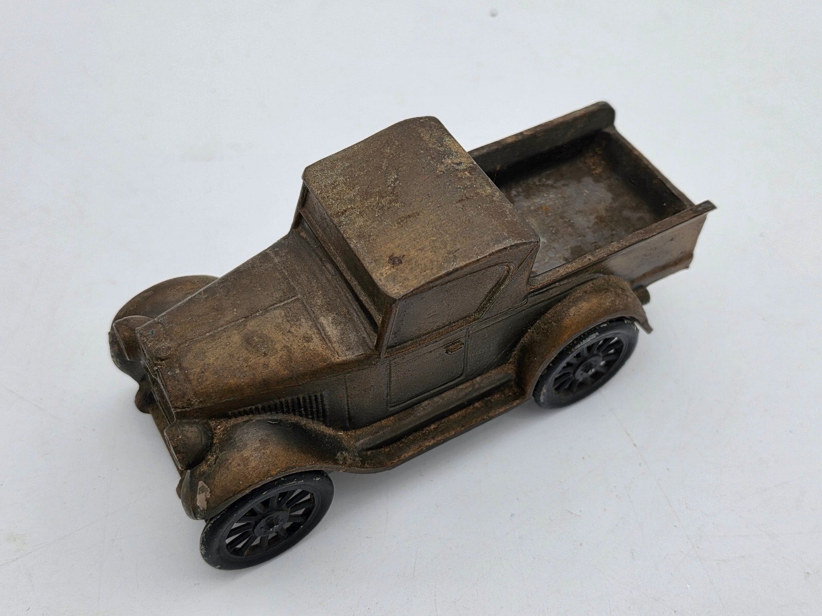 Vintage 1974 Banthrico 1928 Chevrolet Pickup Truck Metal Coin Bank Chicago USA