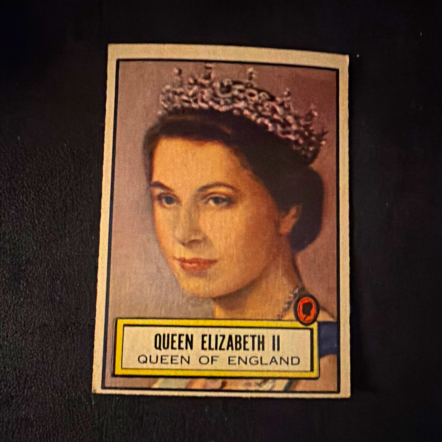 Topps 1954 Look \'n See Queen Elizabeth II #104 2nd Series Non-Sport Card
