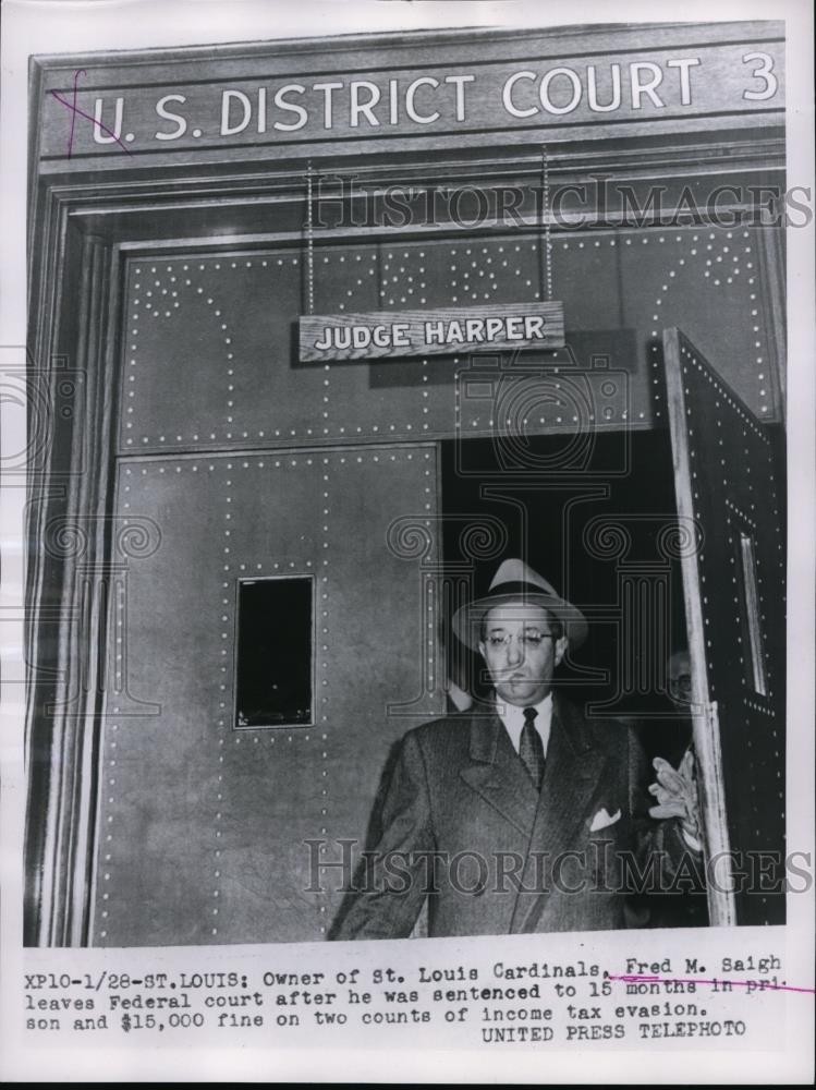 1953 Press Photo Fred Saigh owner of St Louis Cardinals at court in tax evasion