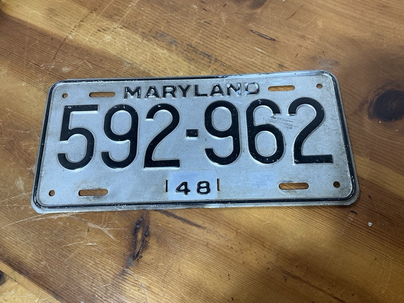 Vintage 1948 Metal Maryland License Plate Tag # 592-962 Untagged Aluminum