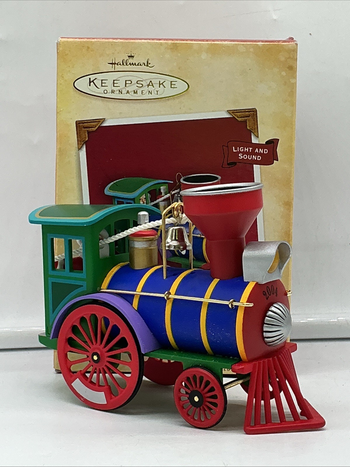 2004 Hallmark Keepsake Yule Express Train Magic Ornament - 