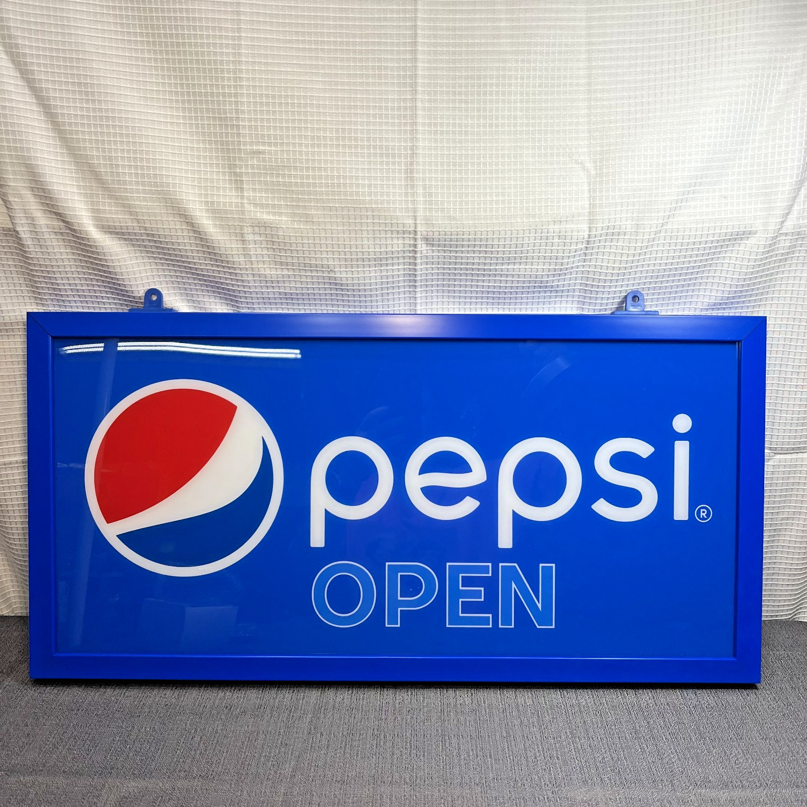 Commercial Light-Up \