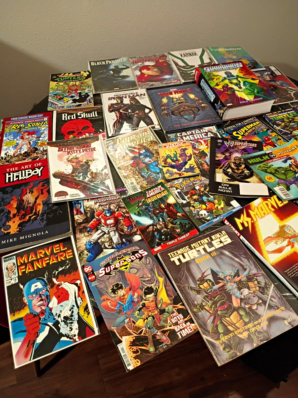 Marvel Mixed Comic Lot - Free Comic Book Day, Mignola, X-Men, TMNT, Hulk
