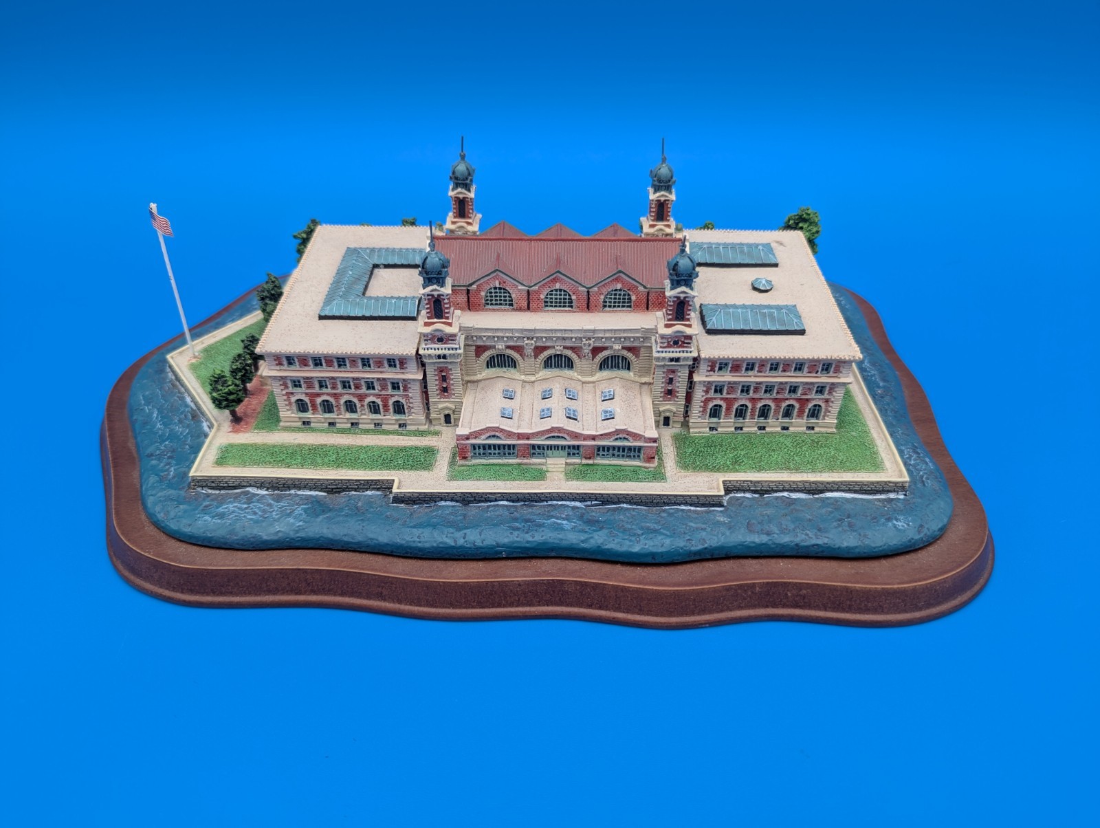 ELLIS ISLAND\' MODEL BY THE DANBURY MINT 4 1/4 x 12 1/4 x 7 3/4 in.