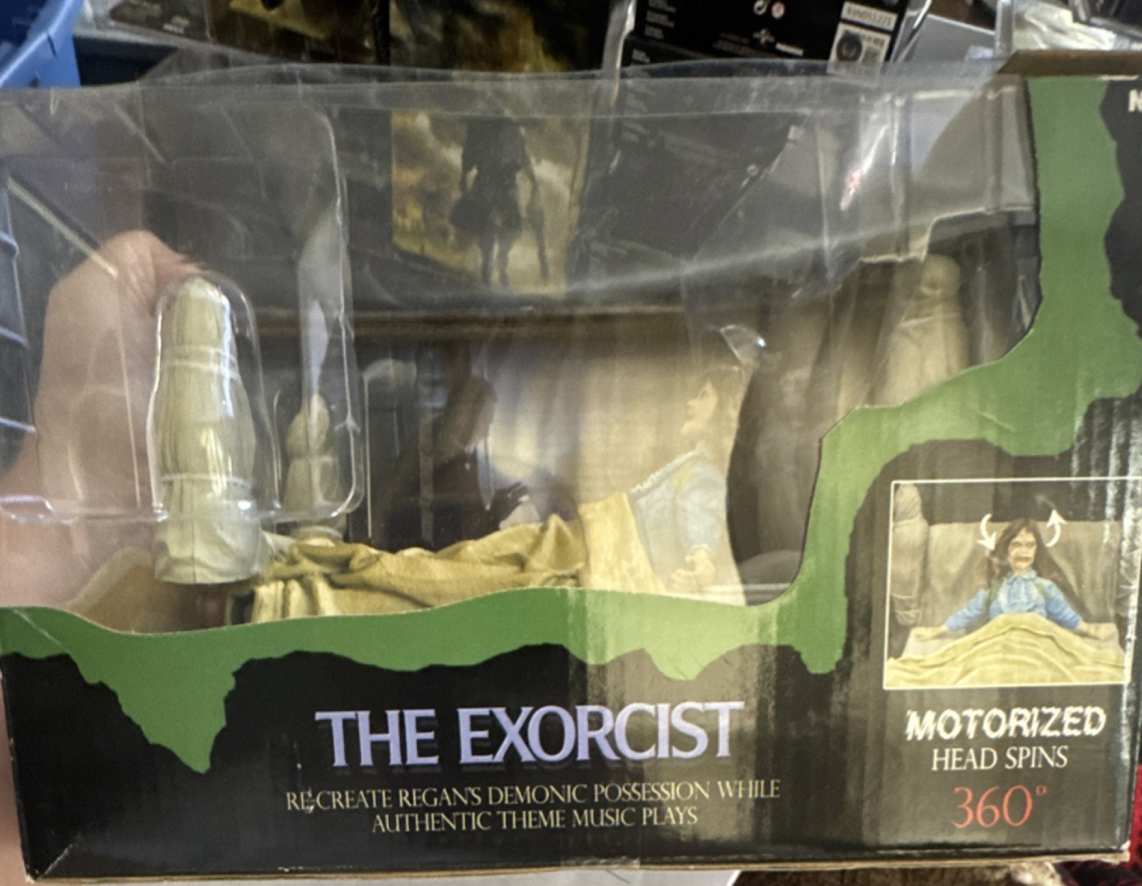NECA The Exorcist Regan Possessed Deluxe Boxed Set Motorized Head Spins 360