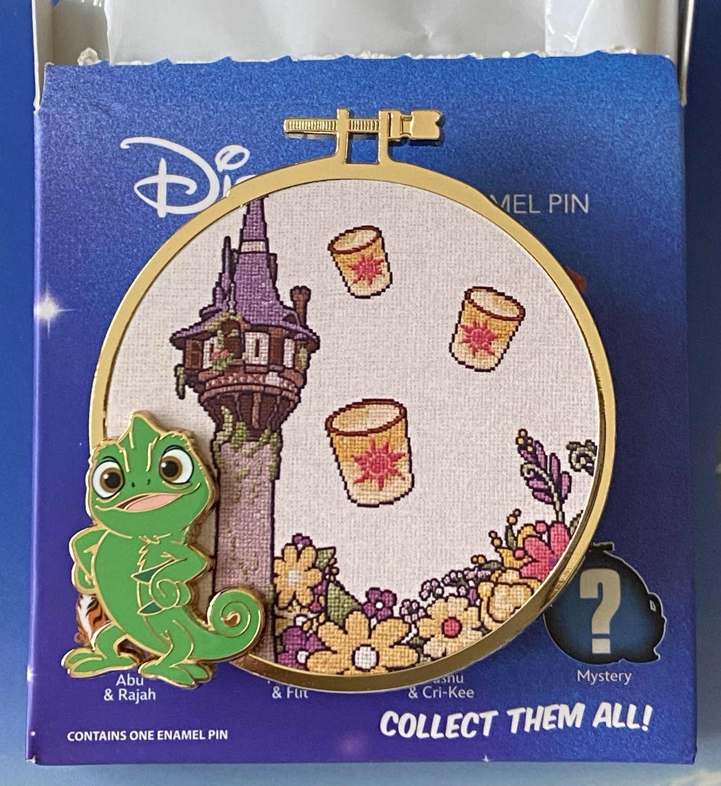 Disney PALM Pink A La Mode Sidekicks Cross Stitch RAPUNZEL PASCAL Pin -  LE 500