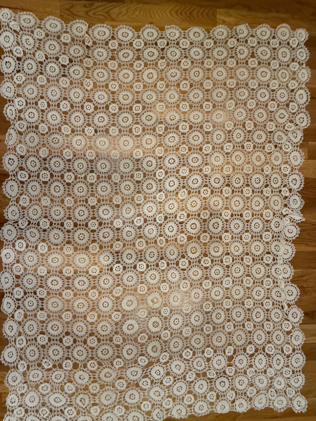 Vintage Lace Tablecloth  64 x83