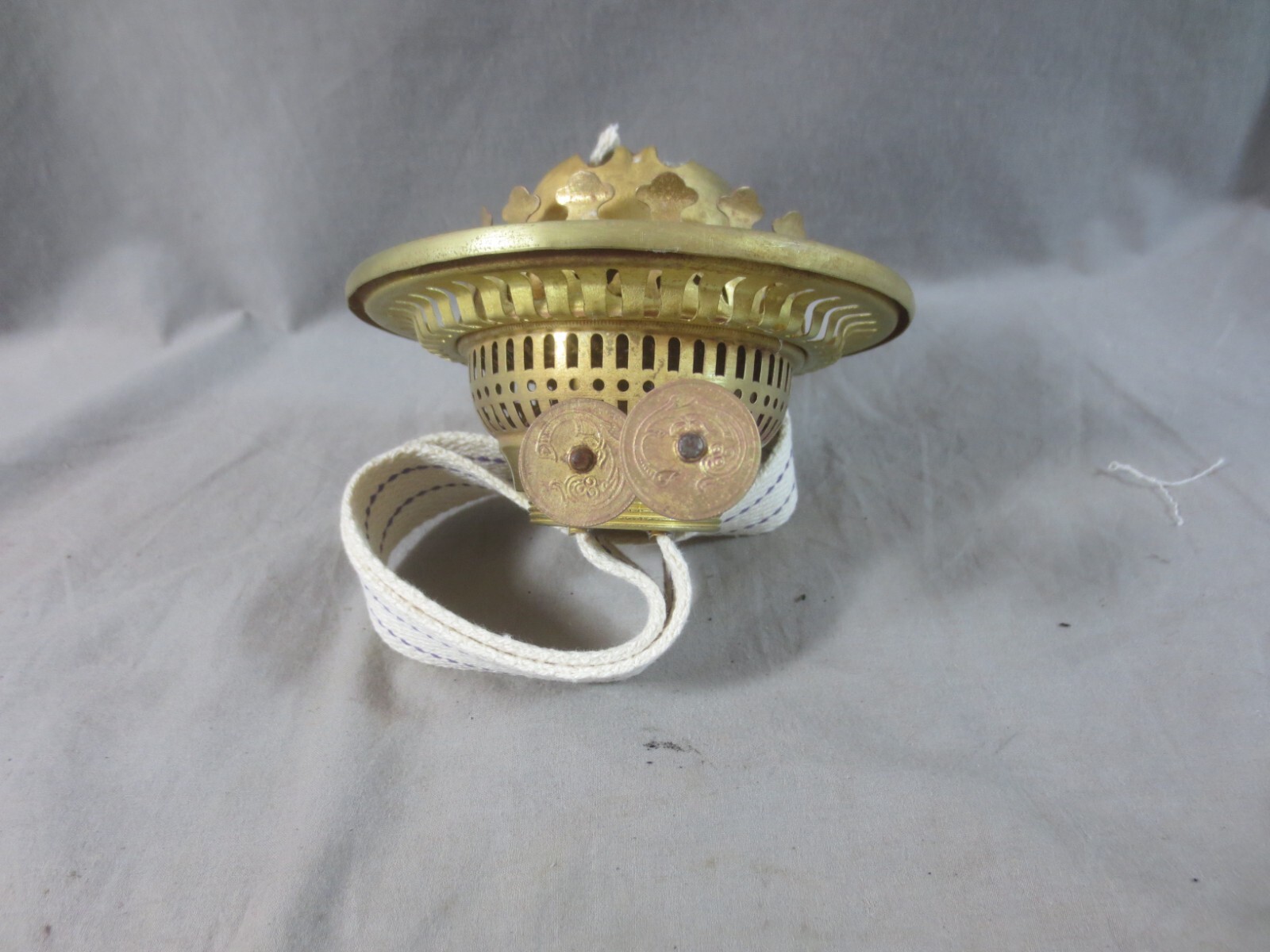 ANTIQUE OLD  DUPLEX BRASS SCREW FIT OIL LAMP BURNER