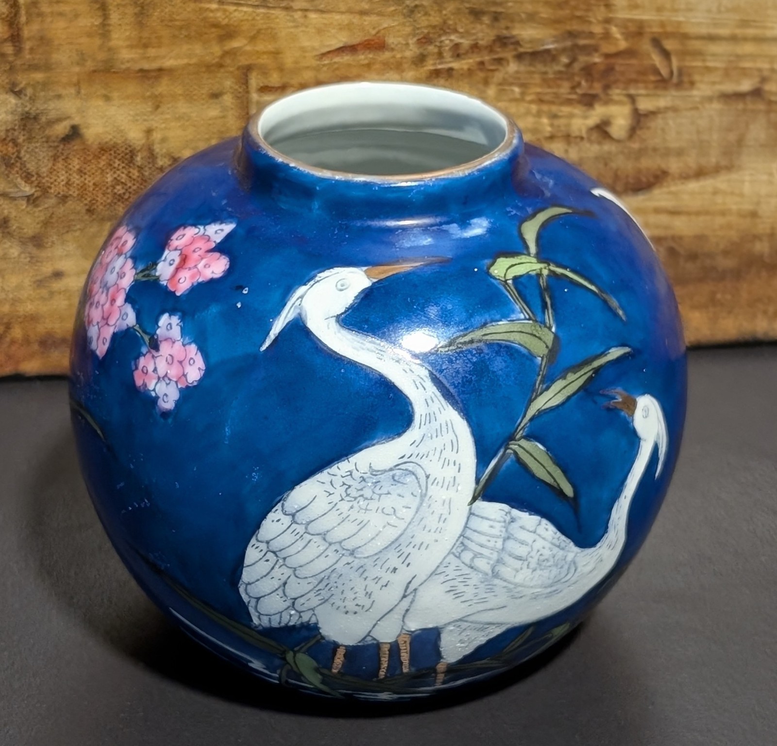 Vintage CPC Made in  Macau Chinese Japanese Chinoiserie Story Floral Vase 4x4\
