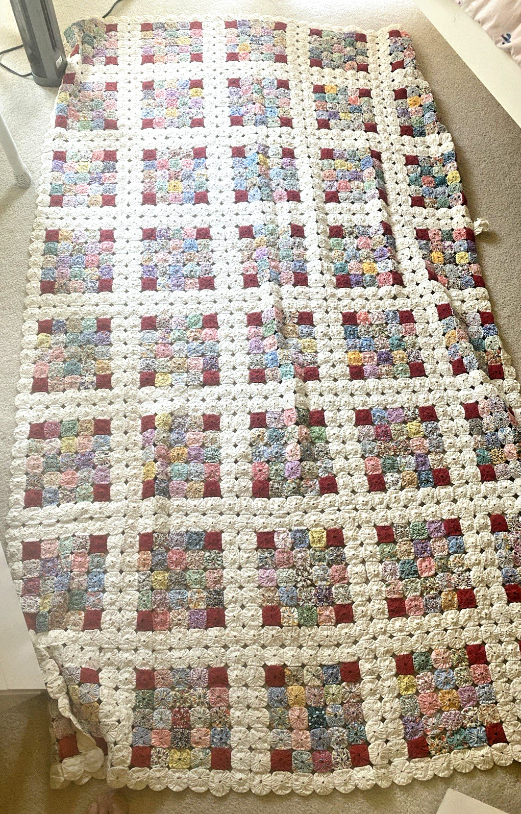 Vintage 1930/40 QUILT Hand Made Stitched YOYO Circular Rosettes 54” x 96”