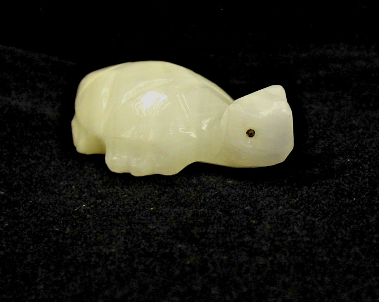 Vintage Hand Carved White Quarts Turtle Figurine or Paperweight, ~3