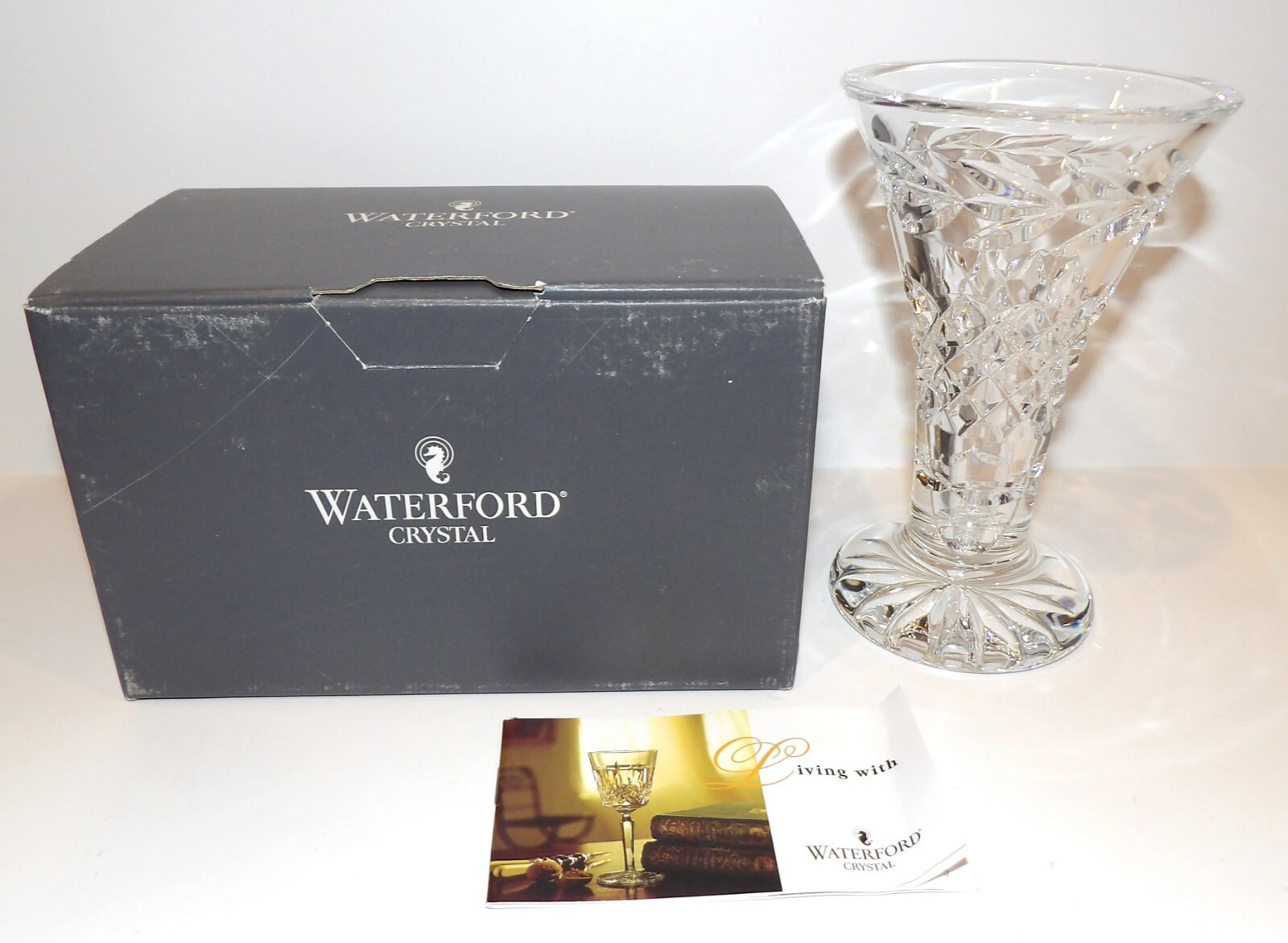 STUNNING WATERFORD CRYSTAL CASHS FLARED 6\