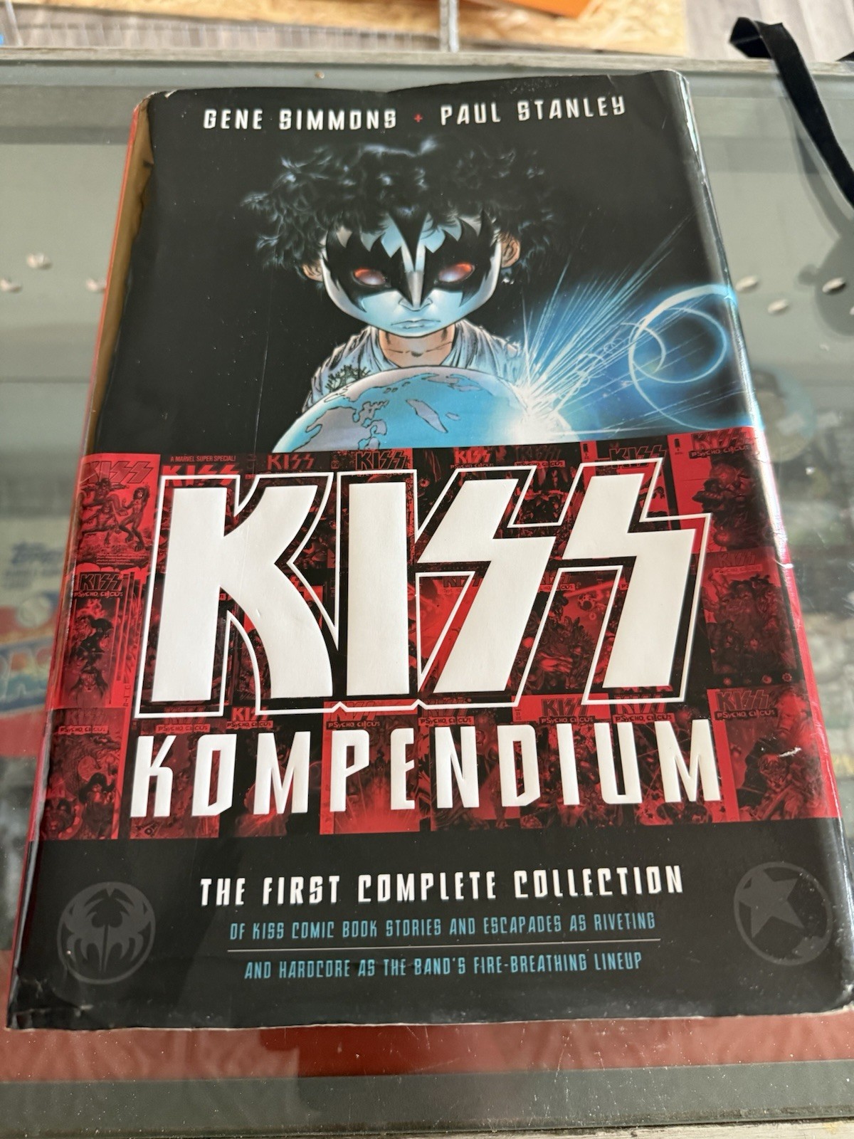 KISS KOMPENDIUM HUGE HARDCOVER The First Complete Collection KISS Comic Books