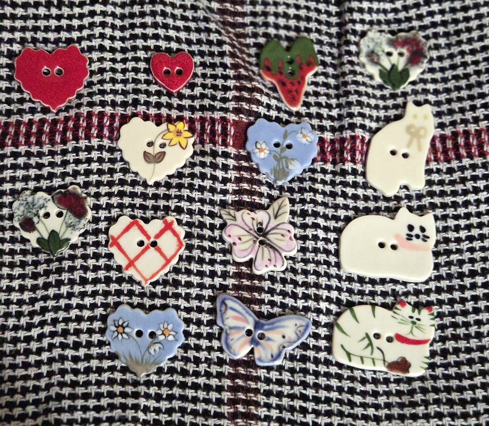 VTG Porcelain Ceramic Hand Painted Buttons Lot 15pcs. Cats/Hearts/Butterflies 