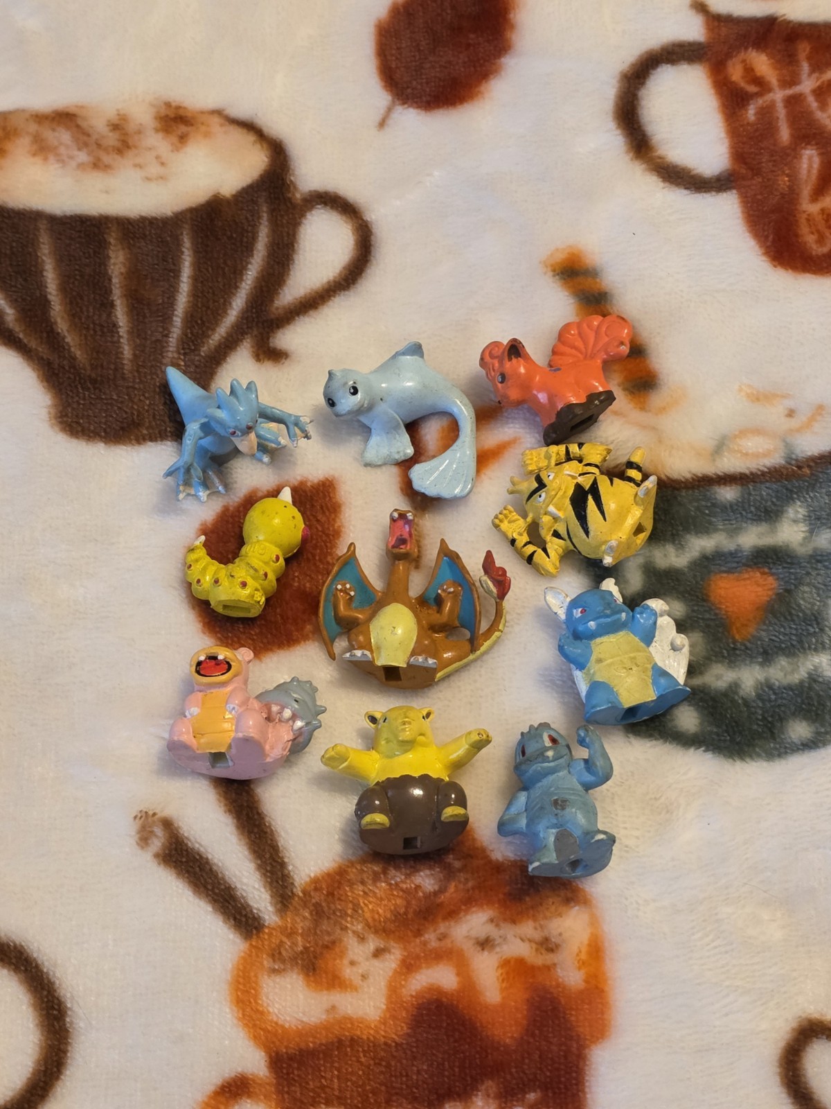Hasbro Pokemon Collectors Case 151  Loose Extra Figures Lot  Charizard Wartortle