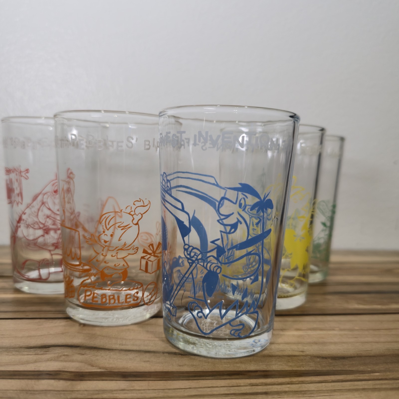 5 Vintage Welch's Flintstones Glass Tumblers 1960's Hanna-Barbera Lot Of Glasses