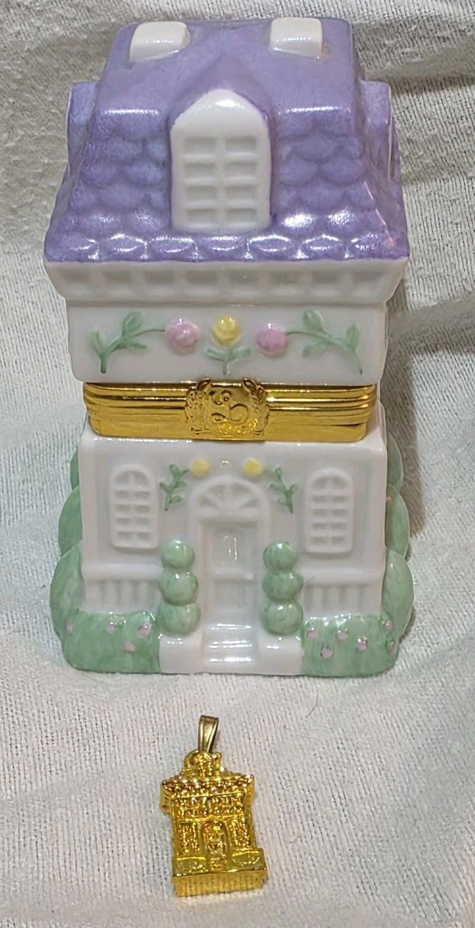 Lenox Heart And Home Treasure Box 2000 Trinket Box & Charm - RARE - EXCELLENT 