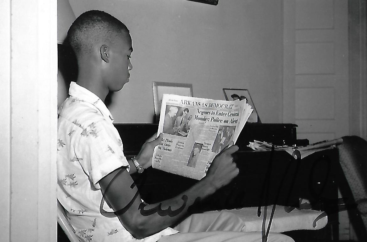 Terrence Roberts auto/sign 4x6 photo Little Rock Nine Civl Rights RARE COA LOOK