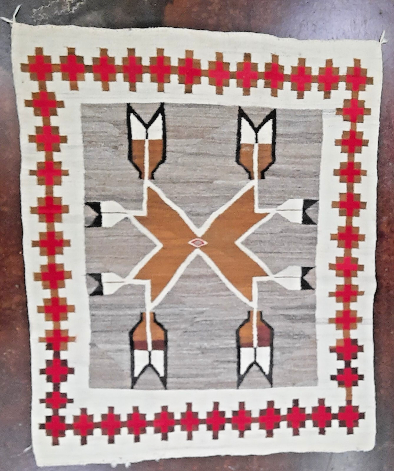 Vintage Reginal Native American Navajo Rug Feather  Design 52\