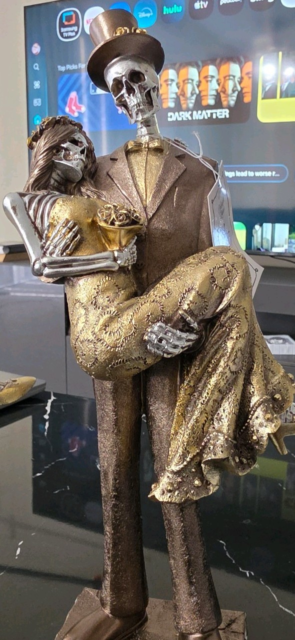 Rachel Zoe Halloween Wedding Skeleton Groom Hold Bride Statue Silver Gold Bronze