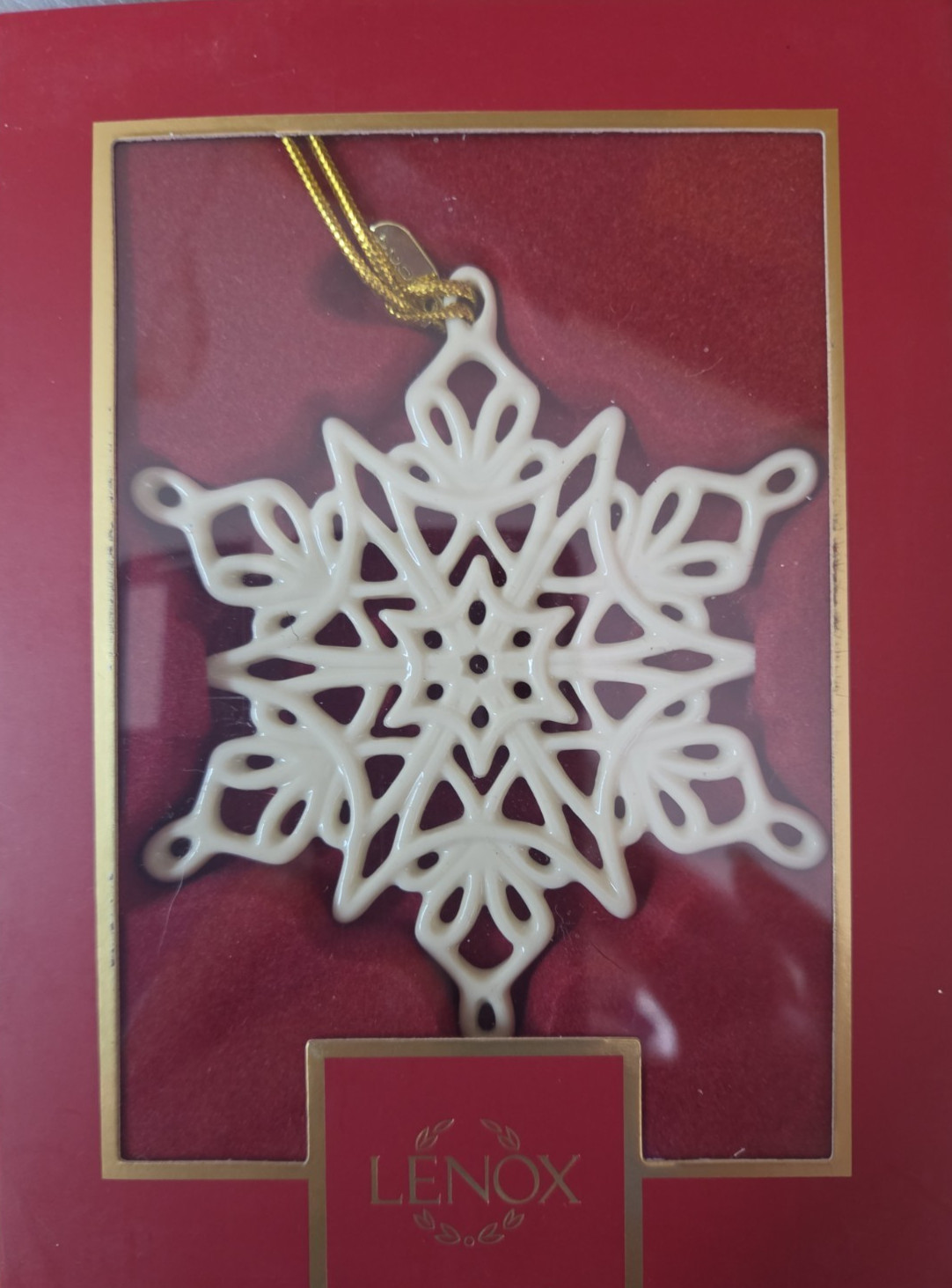 Lenox 2024 Annual Snow Fantasies Snowflake Ornament With Box