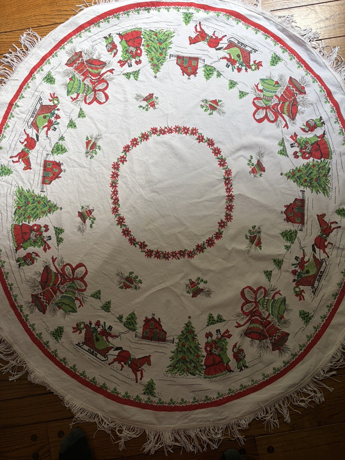 Vtg Mid Century Christmas Fringe Tablecloth Round Sleigh Carolers 58” diameter 