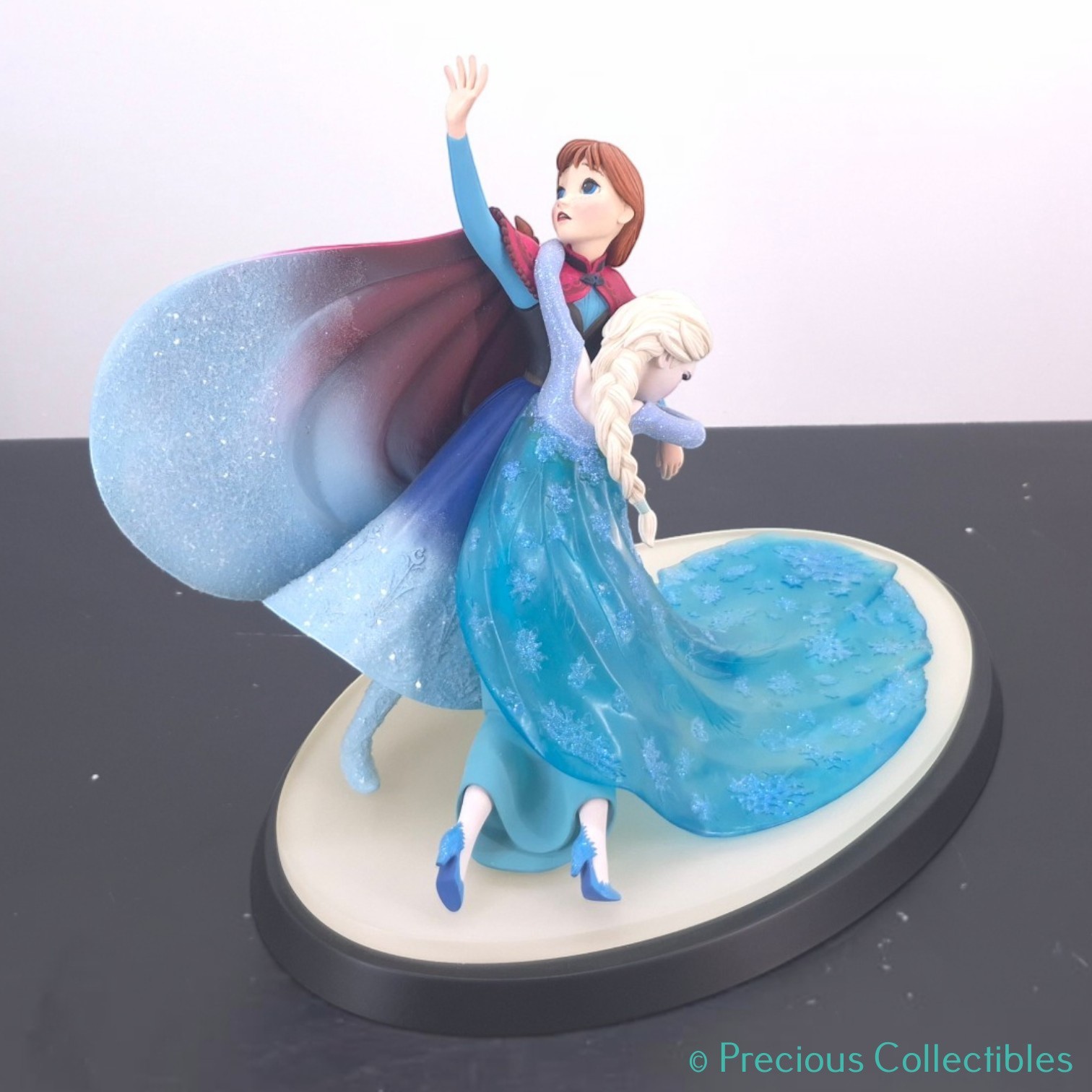 Extremely Rare Disney Frozen Anna Elsa A Moment in Time Statue. Peter Mook.