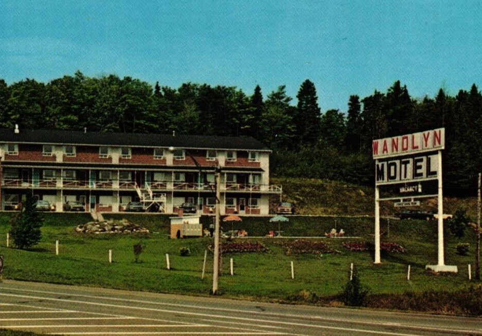 Wandlyn Motor Inn Woodstock New Brunswick Canada C1960 Vintage Postcard