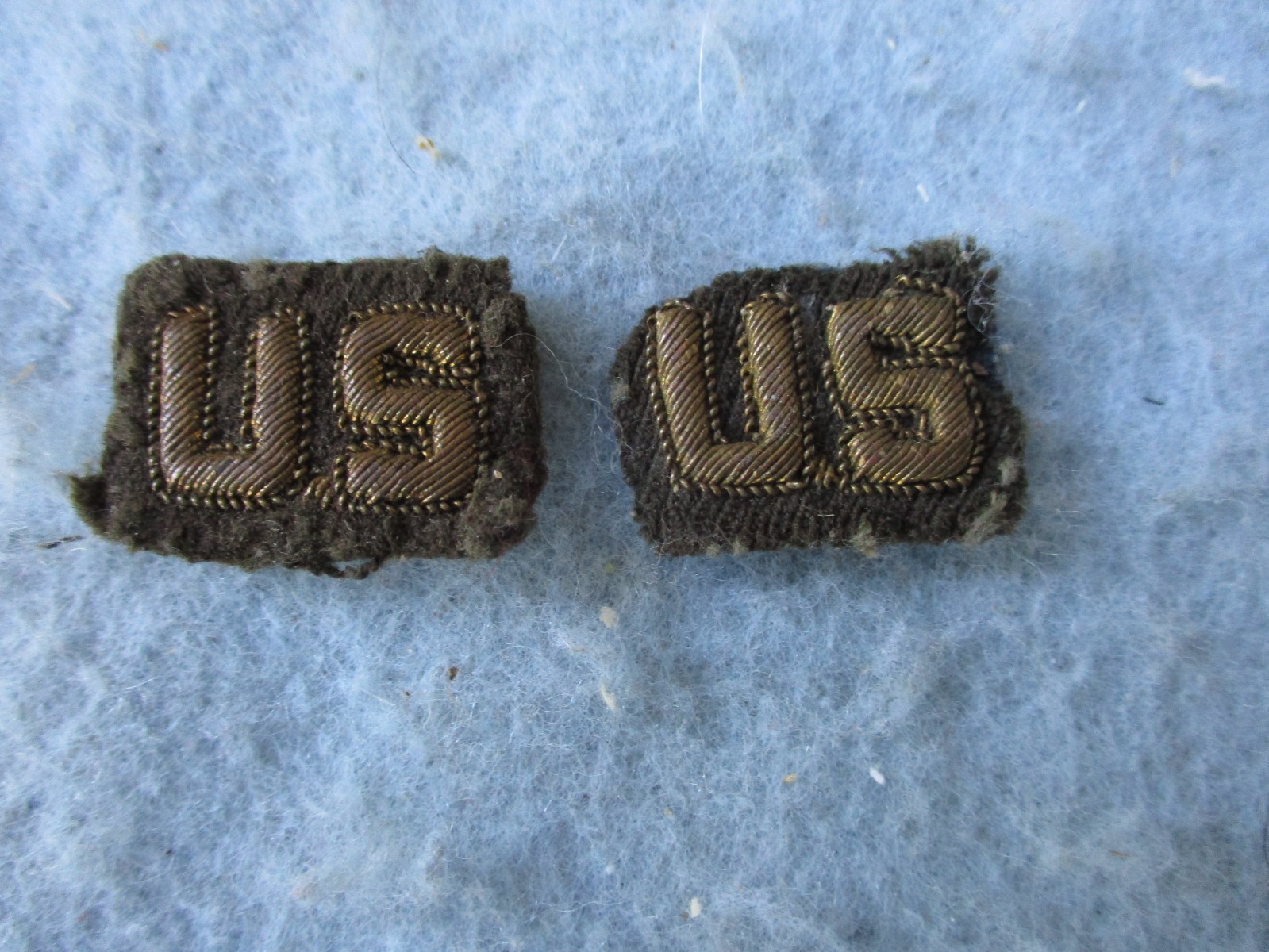WWII Army Officer US Collar Insignia Pair Theater Made Gold Bullion on Wool AAF